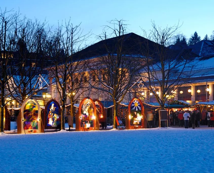 Christmas market in front of the Kurhaus Baden-Baden | Hotel am Sophienpark