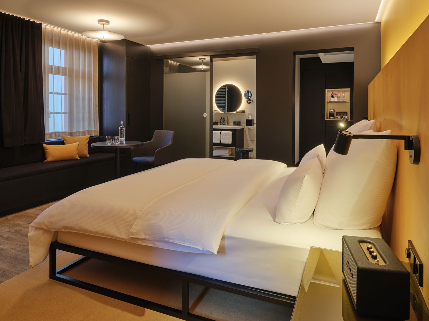 Superior Dependance heißen die geäumigen und exklusiv eingerichteten Zimmer im Schweizerhaus am Ende des Hotelparks vom Hotel am Sophienpark in Baden-Baden