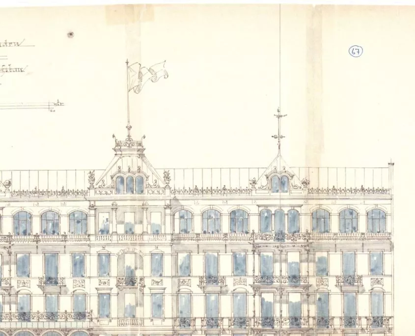 1889 begann die Renovierung. Der Fassadenplan zeigt die verspielten architektonischen Details des Grandhotels im Zentrum von Baden-Baden