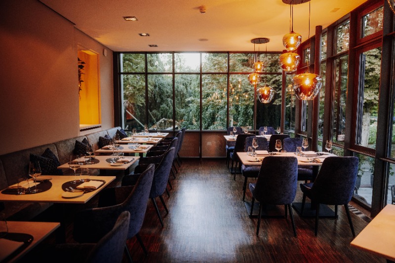 Nah bei der Hotel am Sophiepnark Dependance liegt das Restaurant Rive Gauche an der Lichtentaler Allee 8